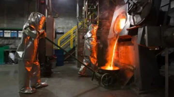 «بنك التسويات الدولية» يحذر من خطر الفقاعة المزدوجة في الذهب والأسهم